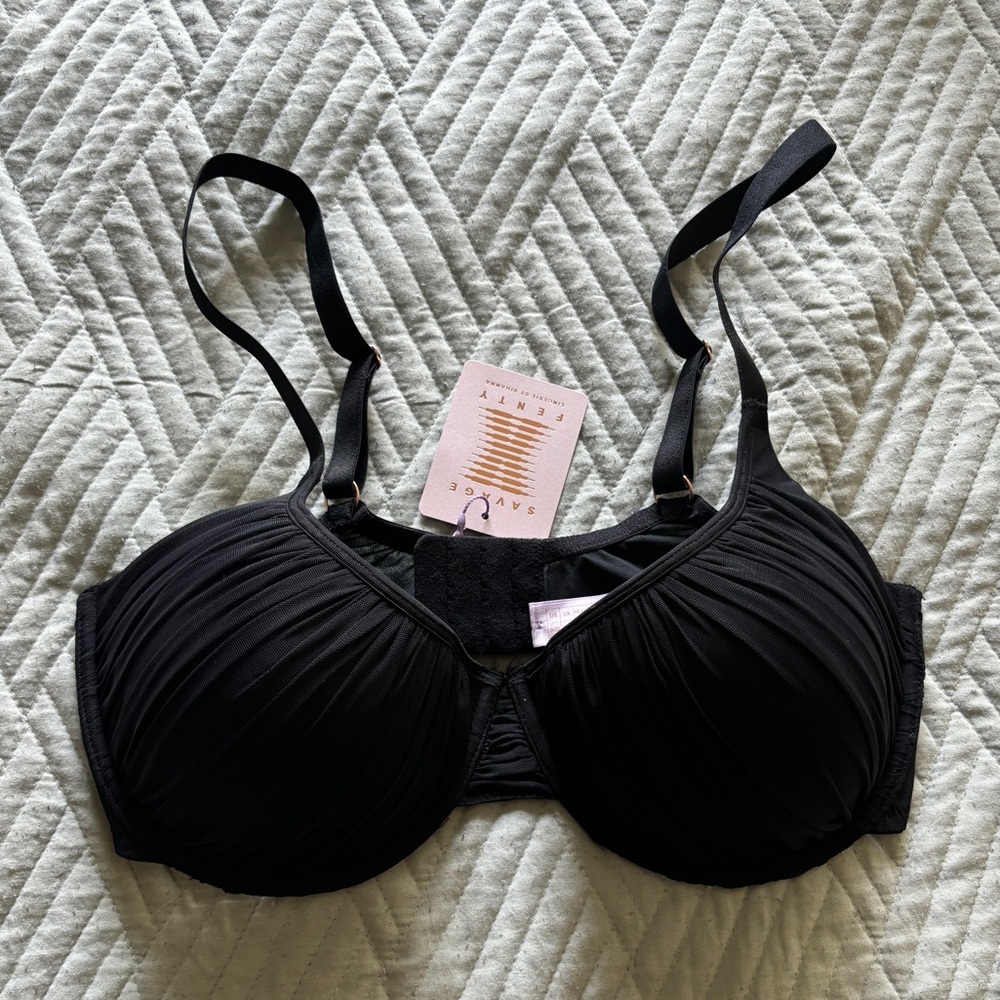 Savage x Fenty Bra BNWT
